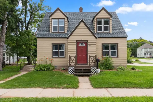 220 S UNION STREET, Shawano, WI 54166