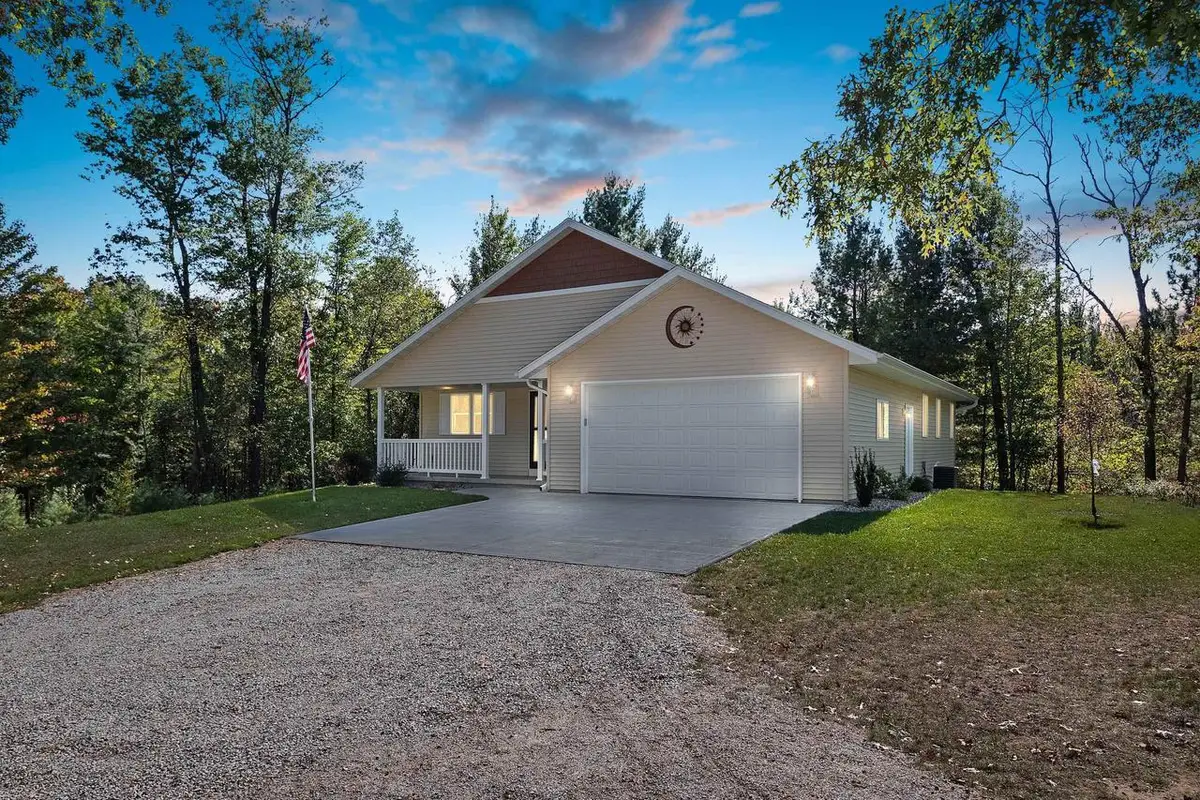 W5873 S OAK PARK CIRCLE, Shawano, WI 54166 - #1