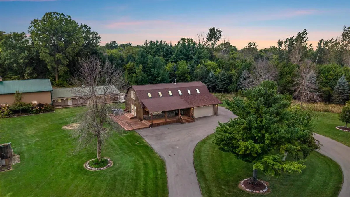 4879 COUNTY ROAD A, Oshkosh, WI 54901 - #1