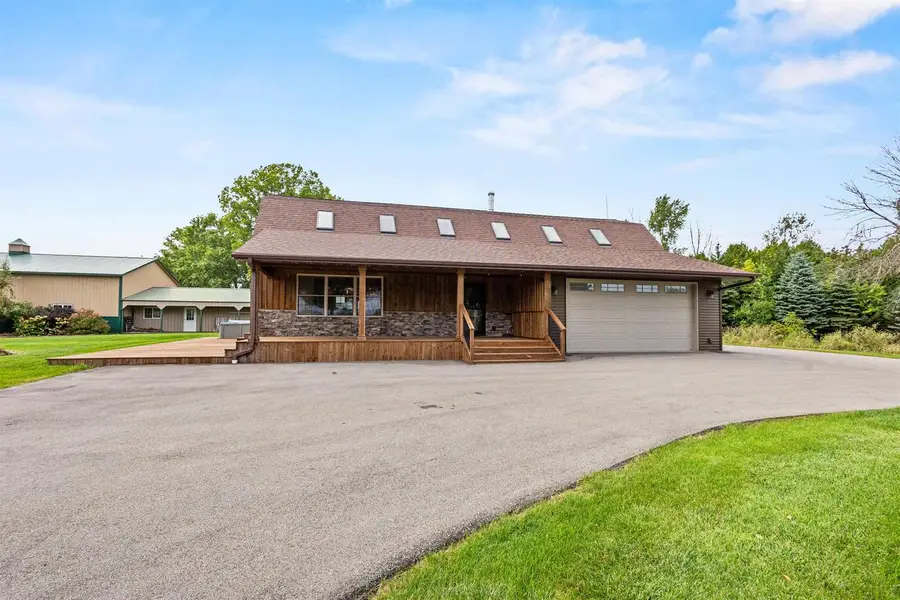 4879 COUNTY ROAD A, Oshkosh, WI 54901 - #2