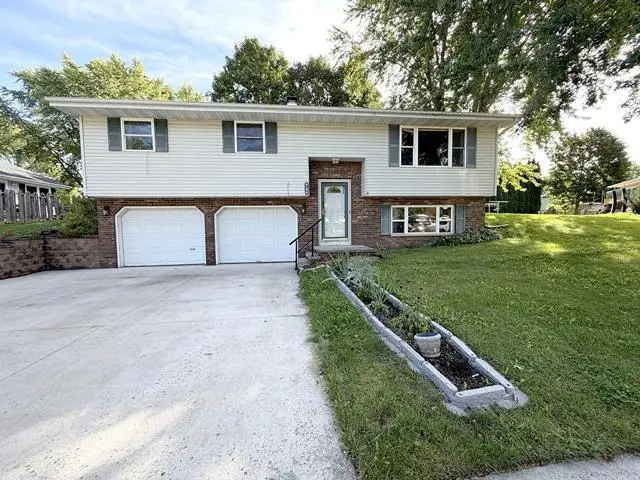 476 HIAWATHA DRIVE, Brillion, WI 54110 - #1