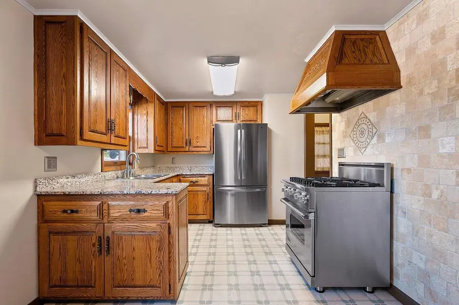 1934 DEBRA LANE, Green Bay, WI 54302 - #3