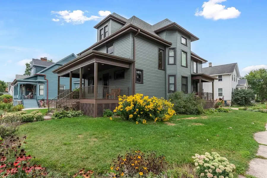 136 E MERRILL AVENUE, Fond Du Lac, WI 54935 - #2