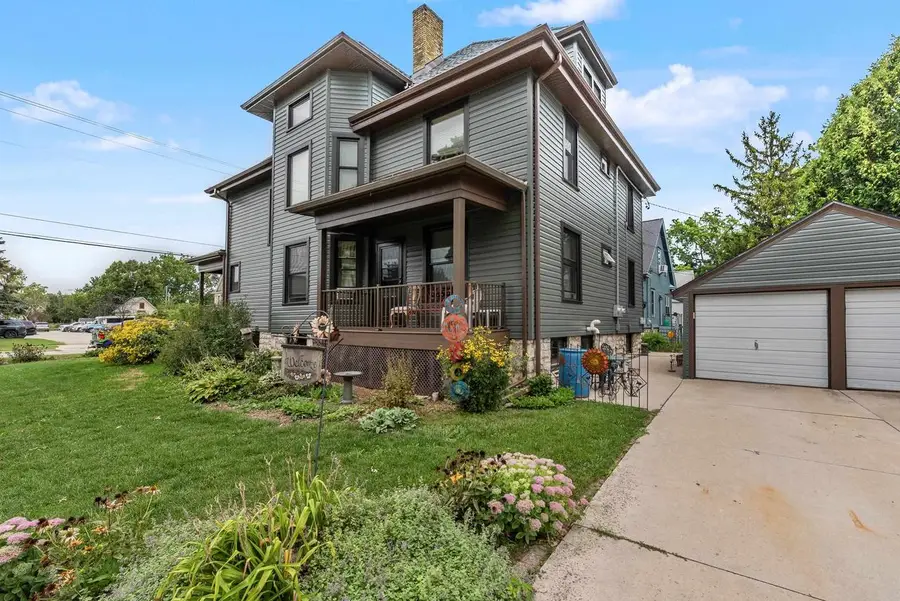 136 E MERRILL AVENUE, Fond Du Lac, WI 54935 - #3