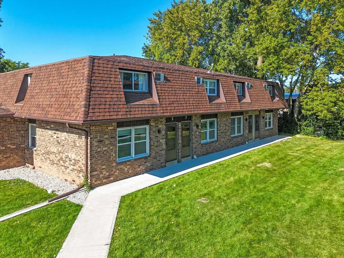 2130 ELMVIEW DRIVE, Ashwaubenon, WI 54304 - #1