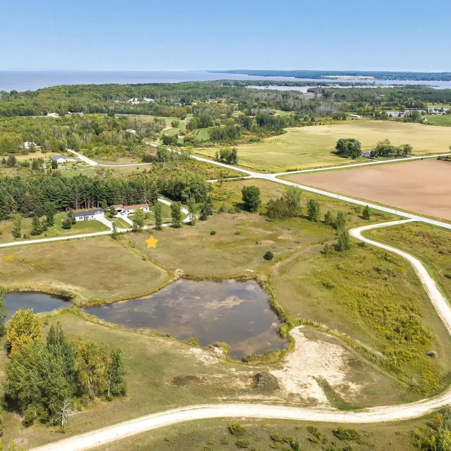 N SUMMERSET CIRCLE, Sturgeon Bay, WI 54235 - #2