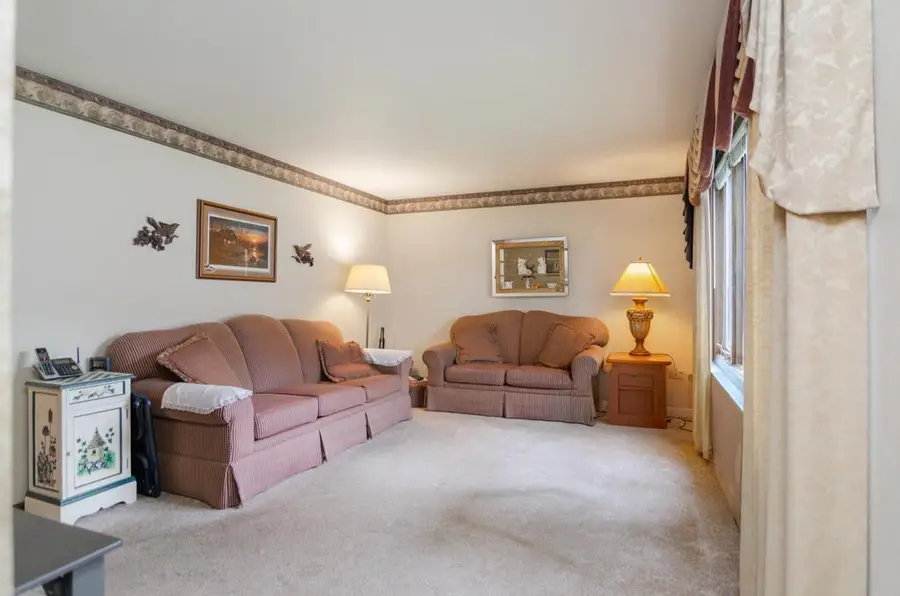 1266 SHADOW LANE, Green Bay, WI 54304 - #3