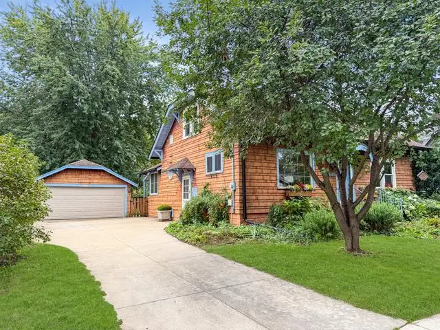 1127 W ELSIE STREET, Appleton, WI 54914 - #1