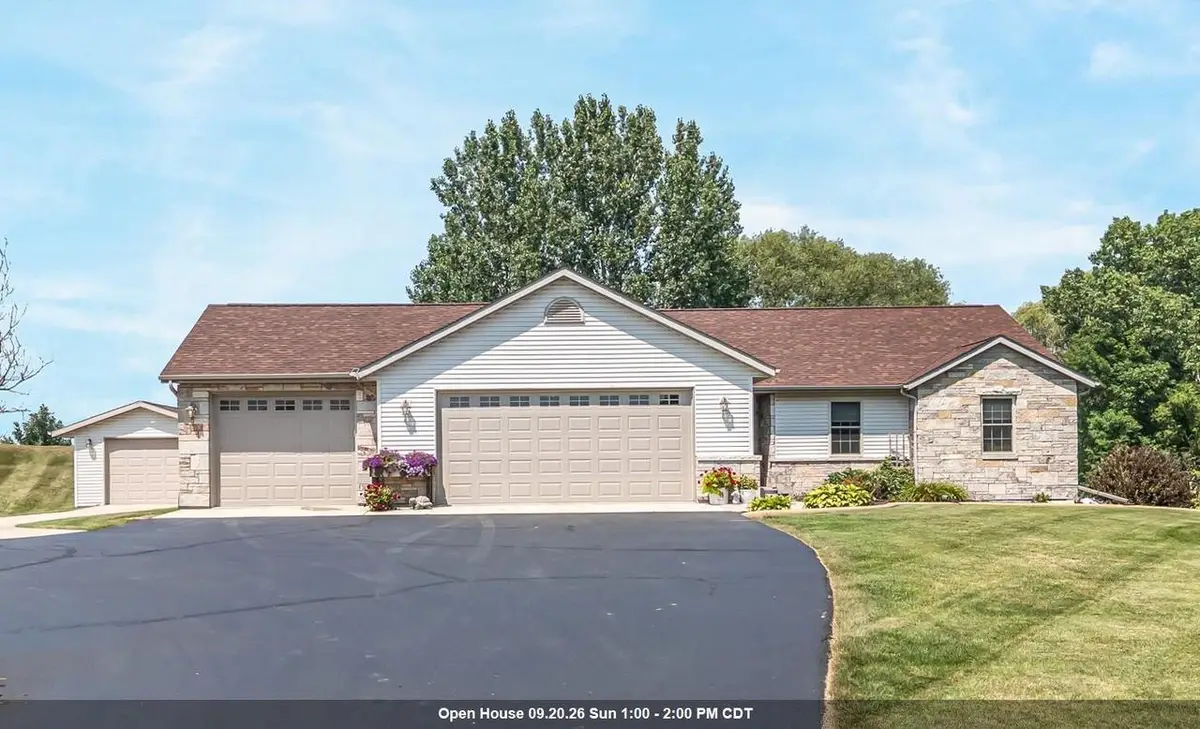206 DONOVAN CIRCLE, Rosendale, WI 54974 - #1