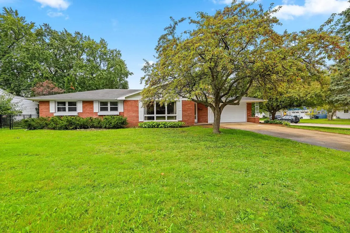 140 HELENE COURT, Green Bay, WI 54301 - #1