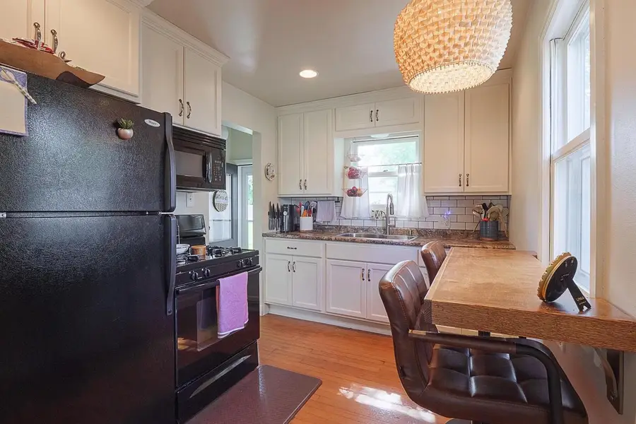 932 MANSION STREET, De Pere, WI 54115 - #3