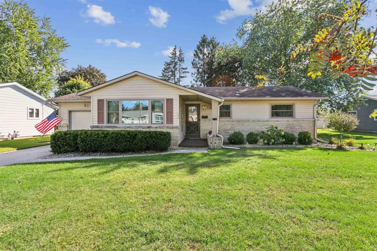 2529 38TH STREET, Two Rivers, WI 54241 - #1