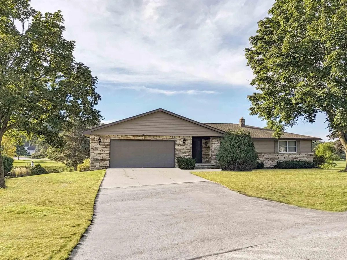 W4935 SUNSET LAKE COURT, Sherwood, WI 54169 - #1