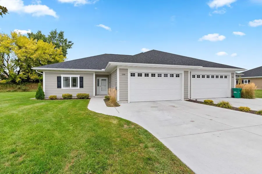 208 MALLARD WAY, Marinette, WI 54143 - #2