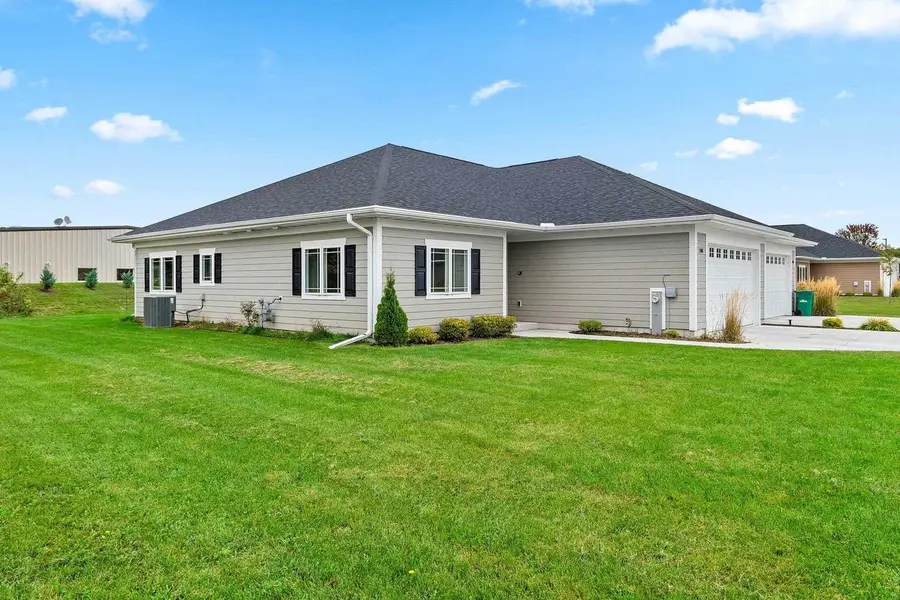 208 MALLARD WAY, Marinette, WI 54143 - #3