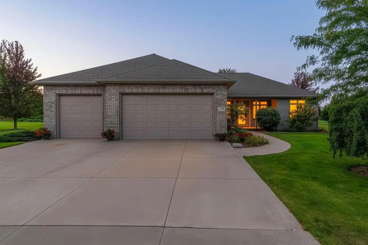 442 WINDMILL DRIVE, Kaukauna, WI 54130 - #1