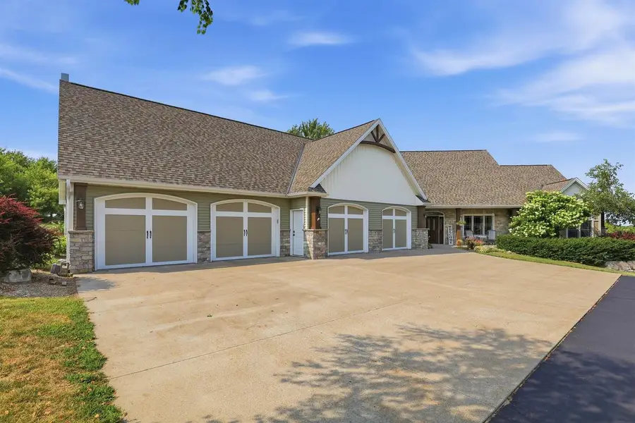 W7575 SCHUELER LANE, Shiocton, WI 54170 - #2