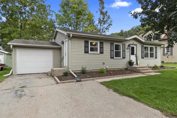 420 S MILWAUKEE AVENUE, Oconto Falls, WI 54154