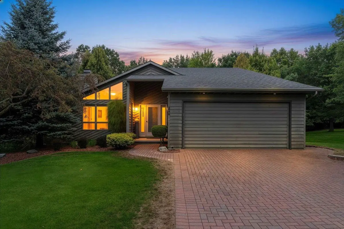 1409 N BAY HIGHLANDS DRIVE, Green Bay, WI 54311 - #1