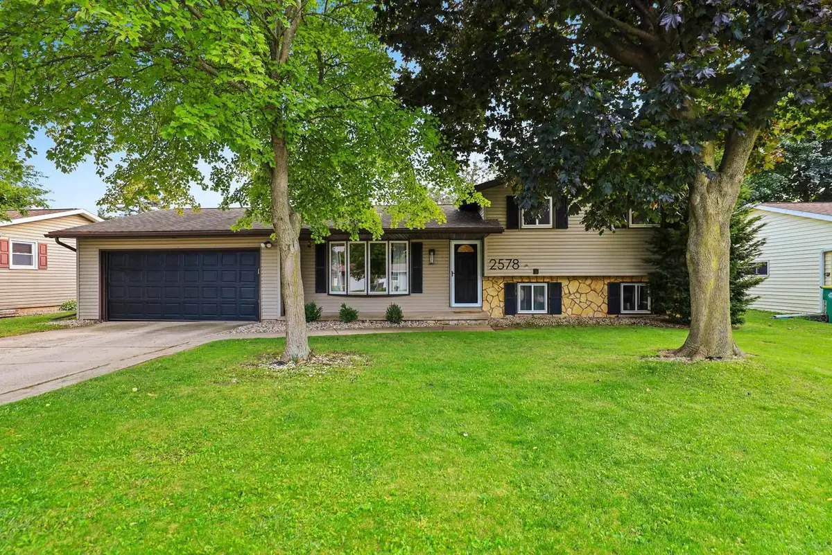 2578 VICKI LANE, Green Bay, WI 54311 - #1