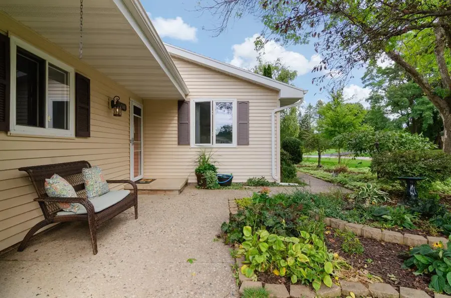 600 HARVARD DRIVE, Neenah, WI 54956 - #3
