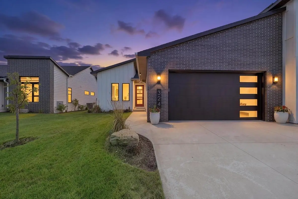 324 ALDON CIRCLE, Green Bay, WI 54304 - #1