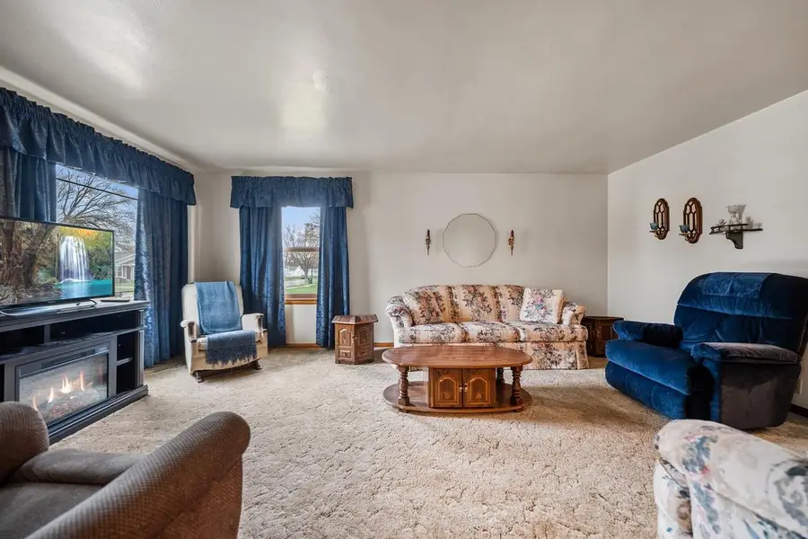 815 IRVINGTON STREET, Green Bay, WI 54304 - #3