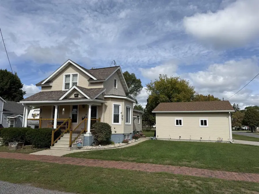 1500 29TH AVENUE, Menominee, MI 49858 - #2