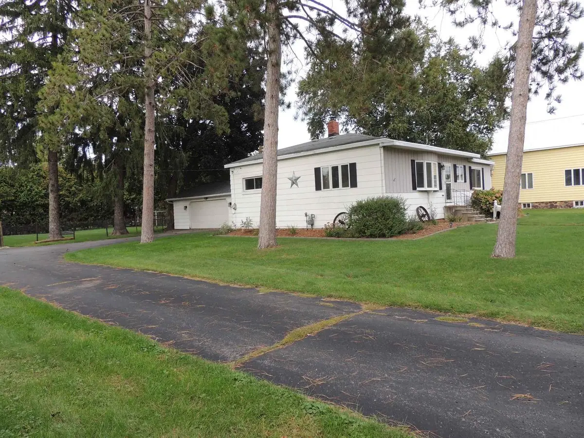 231 MADISON STREET, Oconto, WI 54153 - #1