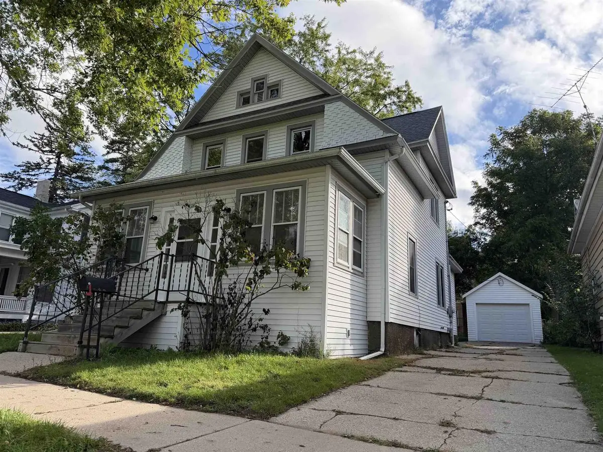 176 N PEARL STREET, Berlin, WI 54923 - #1