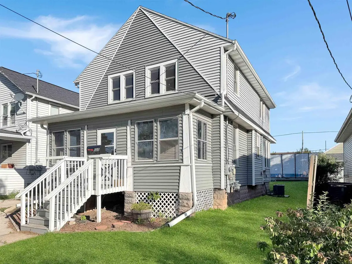 522 1ST STREET, Menasha, WI 54952 - #1