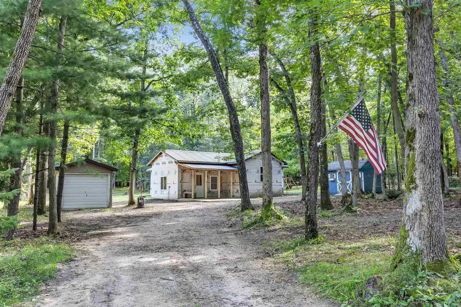 N2450 E PINE CIRCLE, Redgranite, WI 54970 - #2