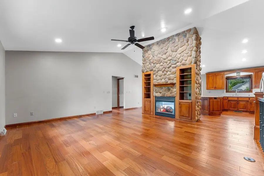 2328 LOST DAUPHIN ROAD, De Pere, WI 54115 - #2