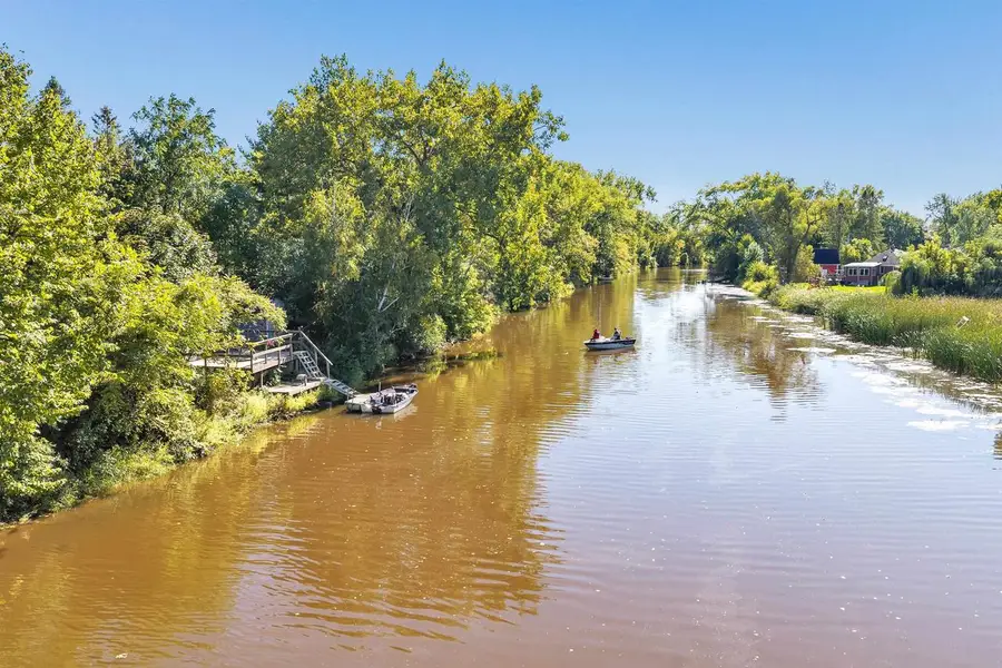 1746 ISLAND COURT, Green Bay, WI 54303 - #2