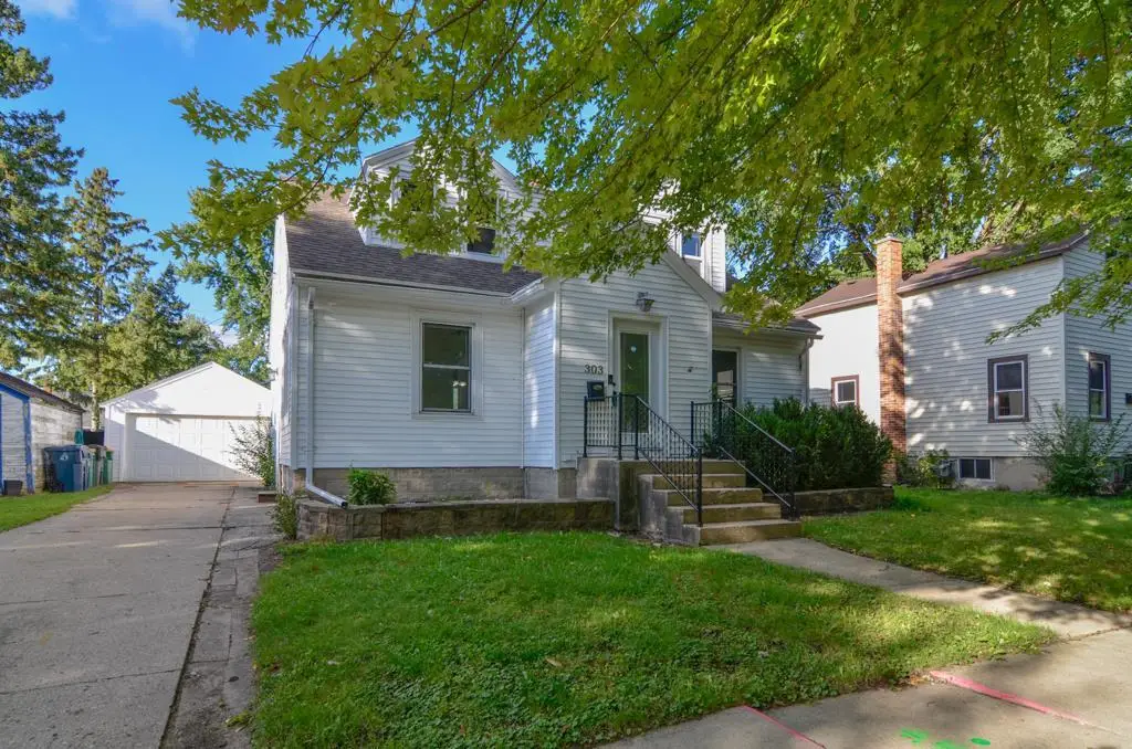 303 E 10TH STREET, Fond Du Lac, WI 54935 - #1