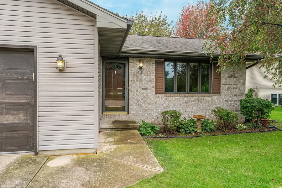 3115 W 9TH AVENUE, Oshkosh, WI 54904 - #2