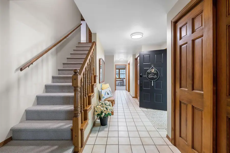 425 E FOX RUN CIRCLE, Green Bay, WI 54311 - #2