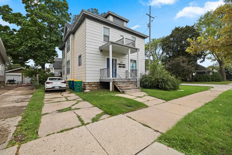 200 S MAPLE AVENUE, Green Bay, WI 54303 - #3