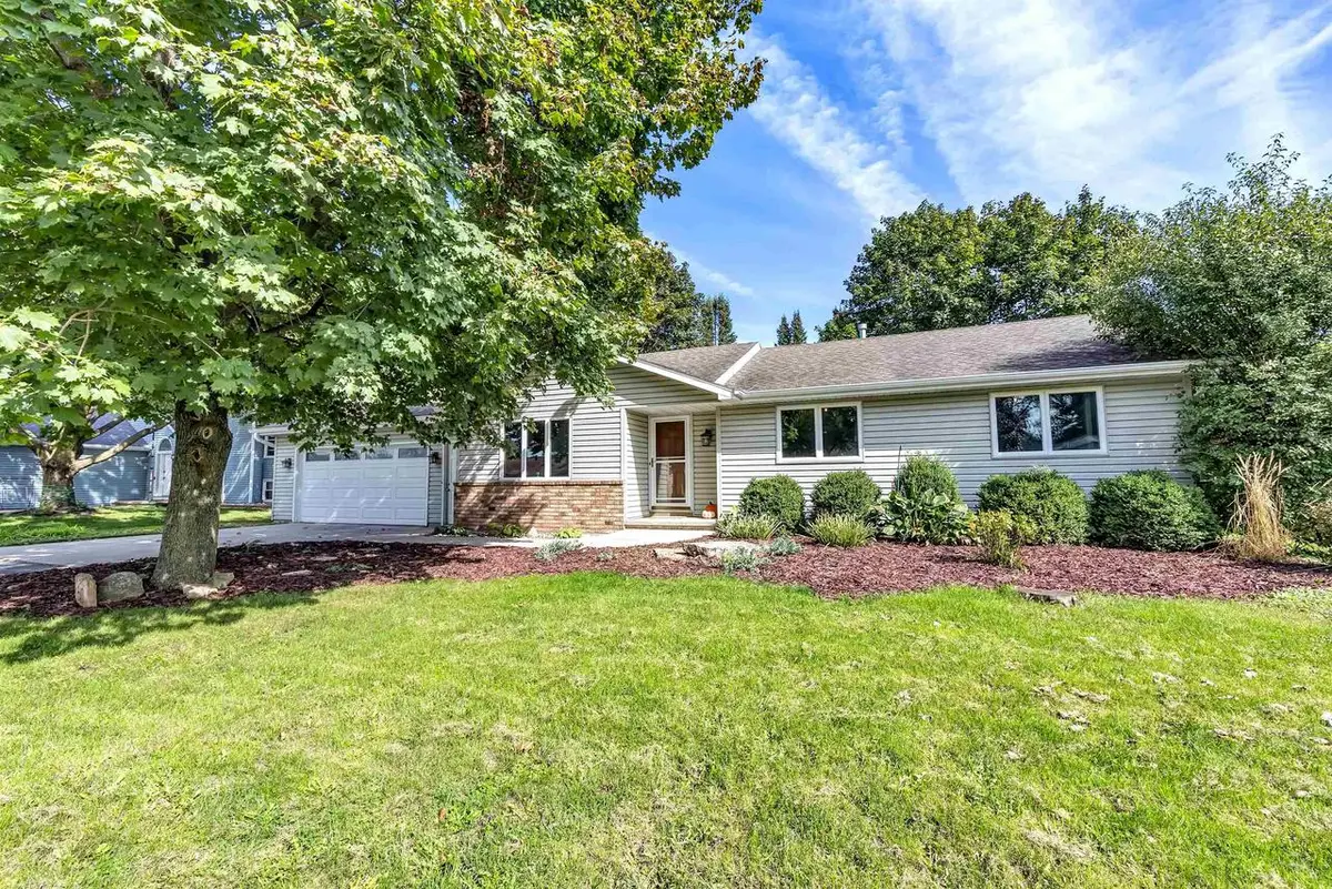 610 S WILD ROSE LANE, Appleton, WI 54914 - #1