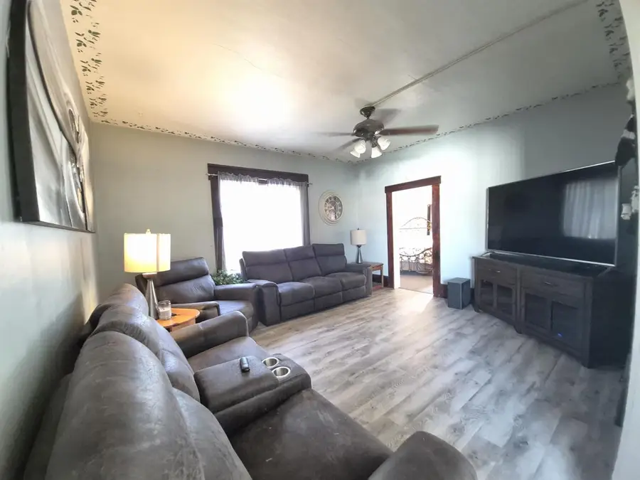 148 E PEARL STREET, Seymour, WI 54165 - #2