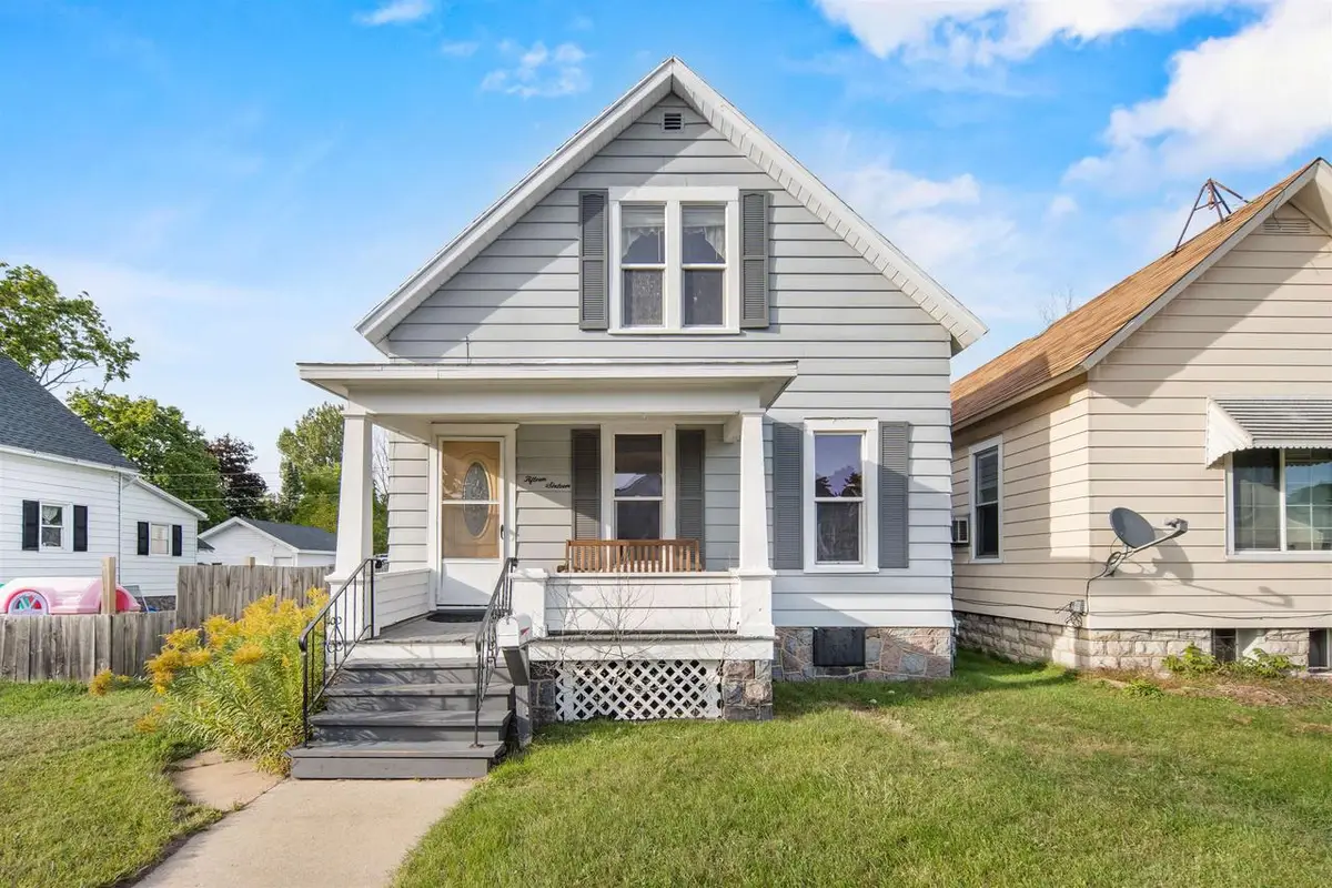 1516 LOGAN AVENUE, Marinette, WI 54143 - #1