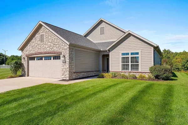 3421 PEPPERGRASS COURT, Green Bay, WI 54311