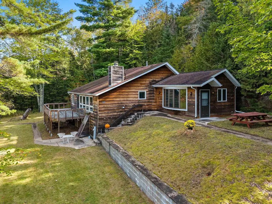 15618 UPPER ISLAND LAKE LANE, Mountain, WI 54149 - #2