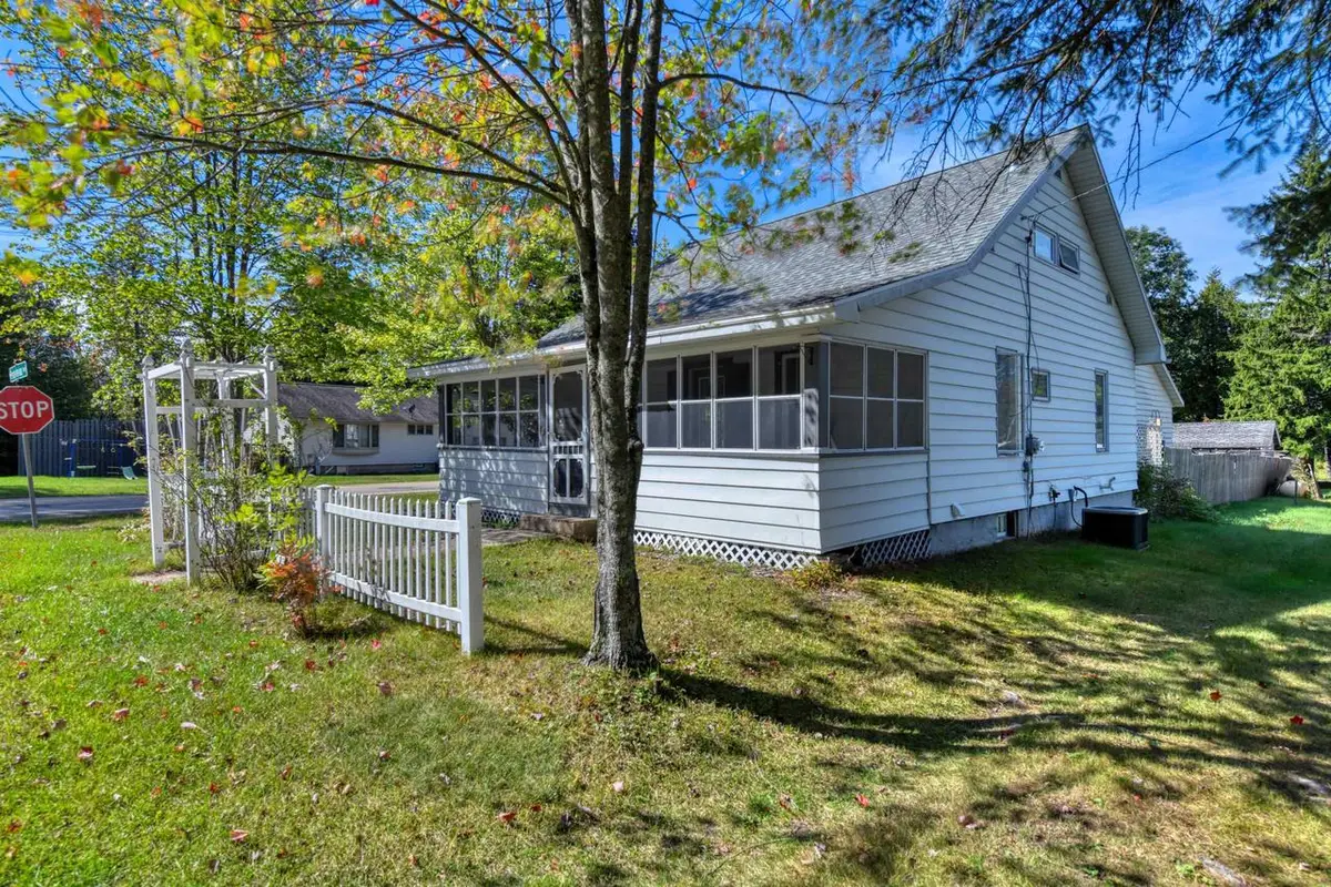 N18631 PRESBYTERIAN WAY, Pembine, WI 54156 - #1