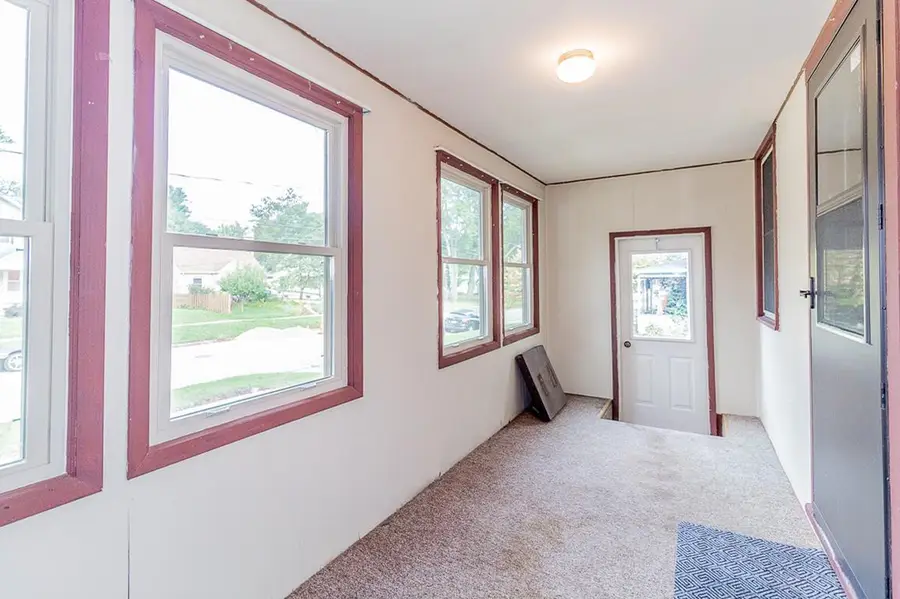 63 W 14TH STREET, Clintonville, WI 54929 - #2