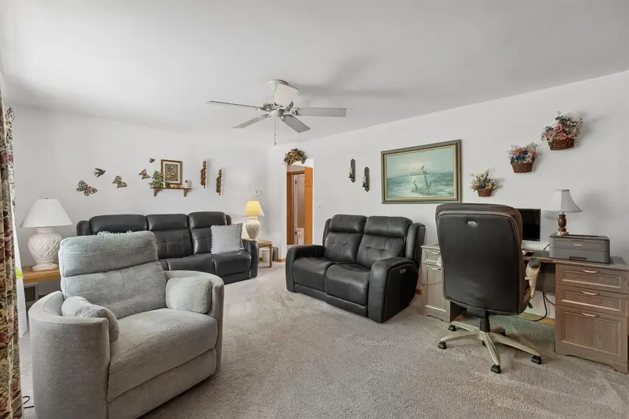 2562 BLACK WOLF AVENUE, Oshkosh, WI 54902 - #2