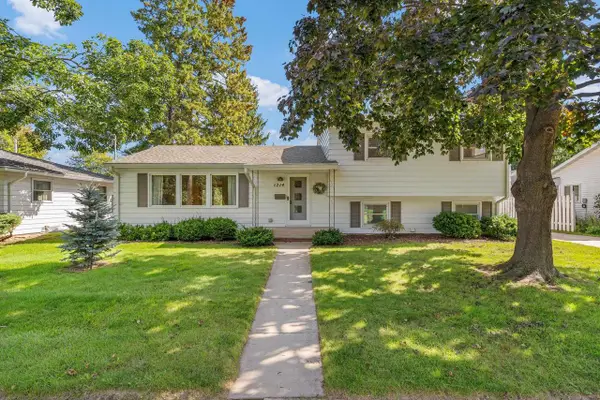 1214 CAMPBELL STREET, Neenah, WI 54956