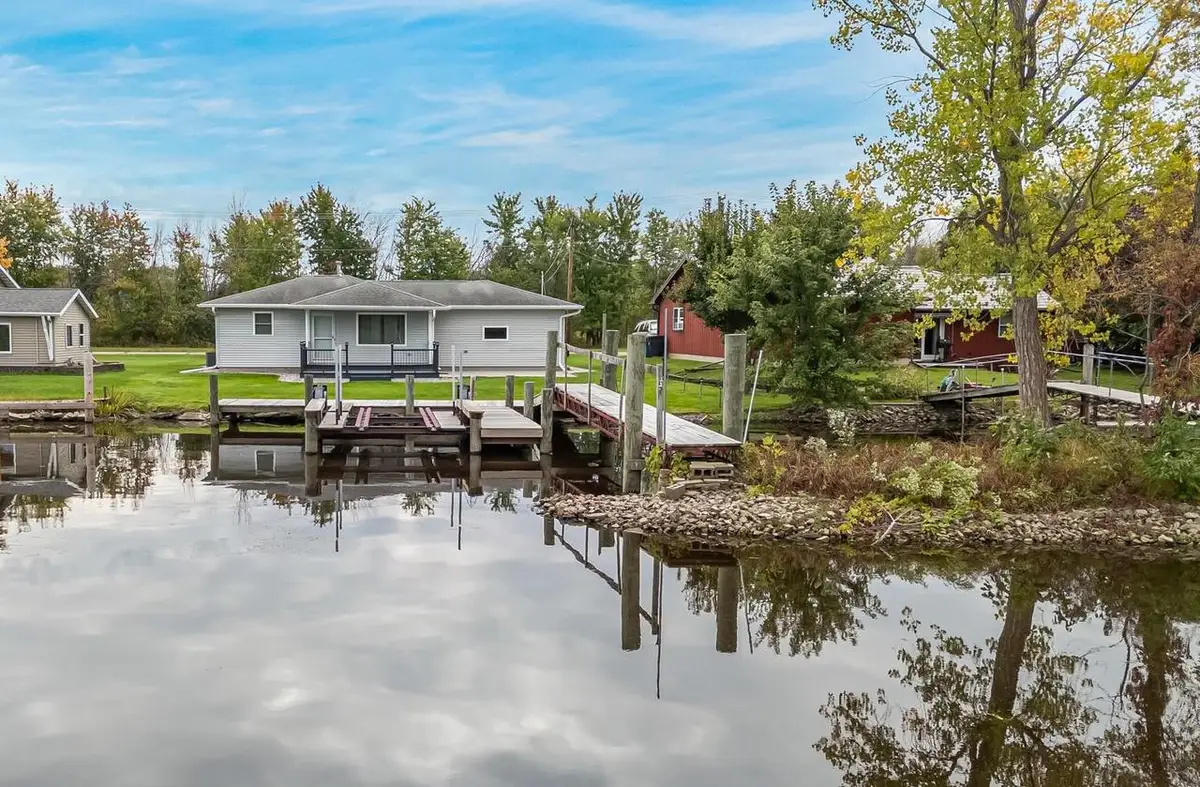 653 KRENZ ROAD, Omro, WI 54963 - #1
