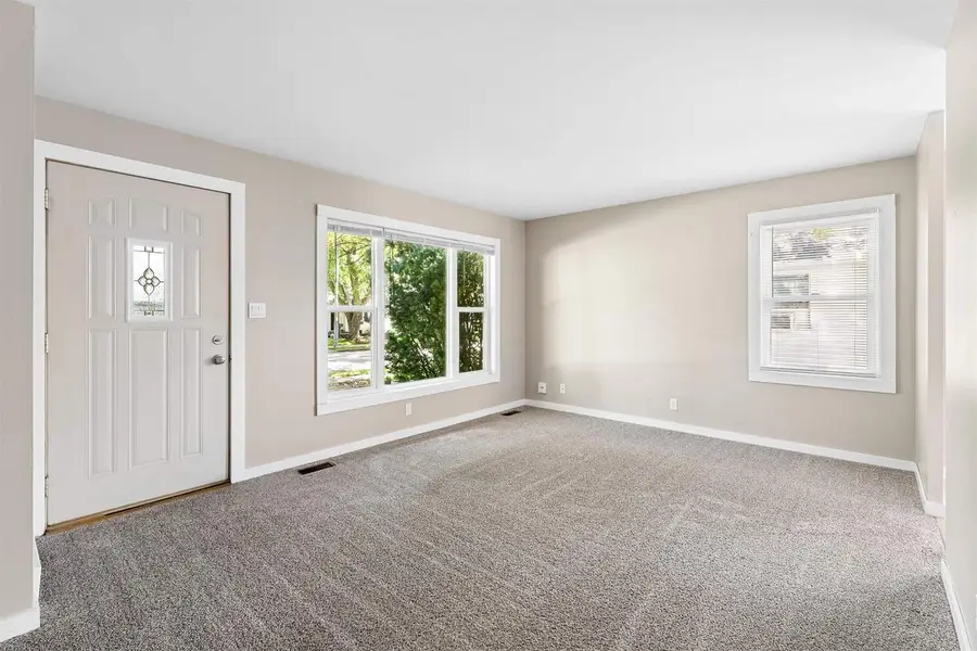 937 GAIL AVENUE, Neenah, WI 54956 - #3