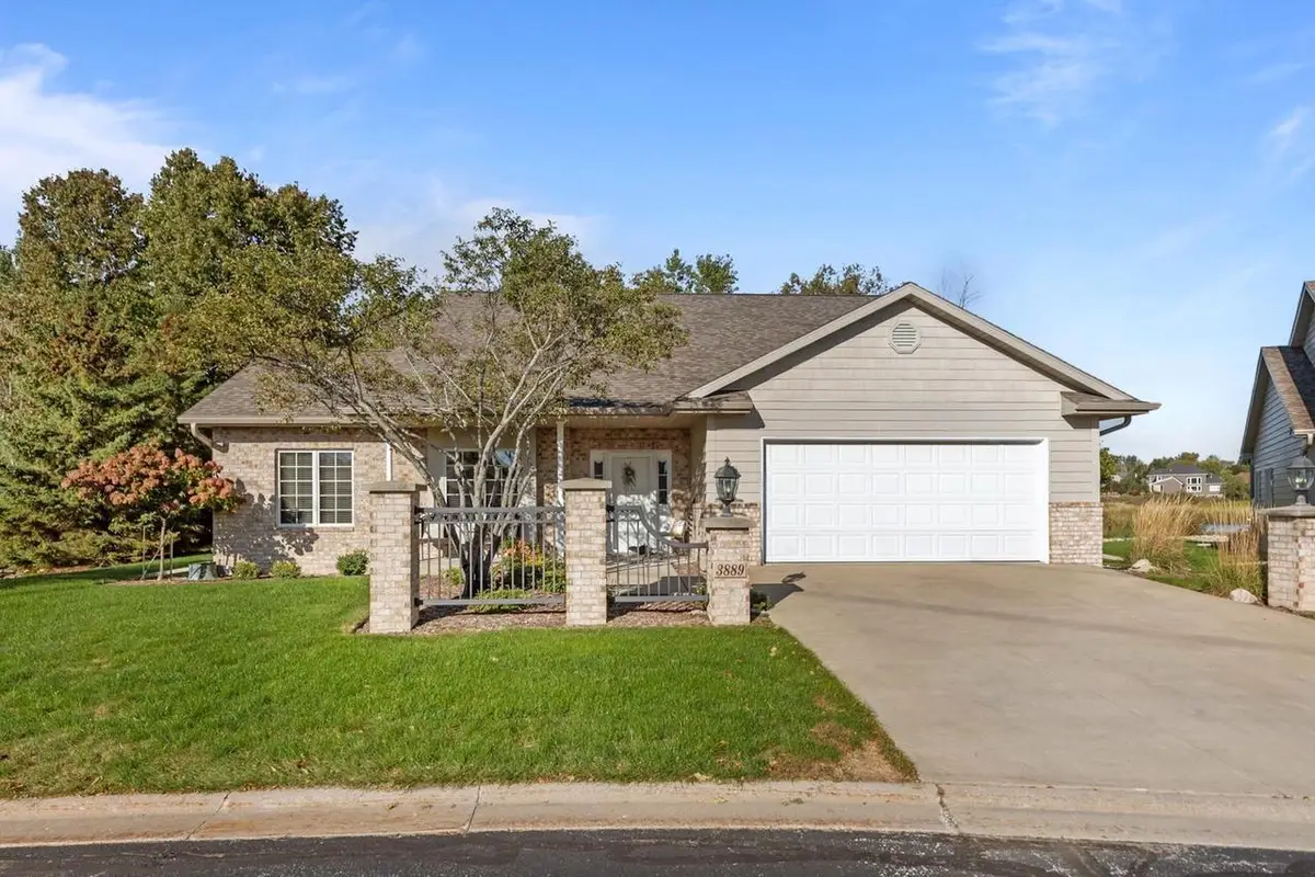 3889 N CROSSCREEK CIRCLE, Appleton, WI 54913 - #1